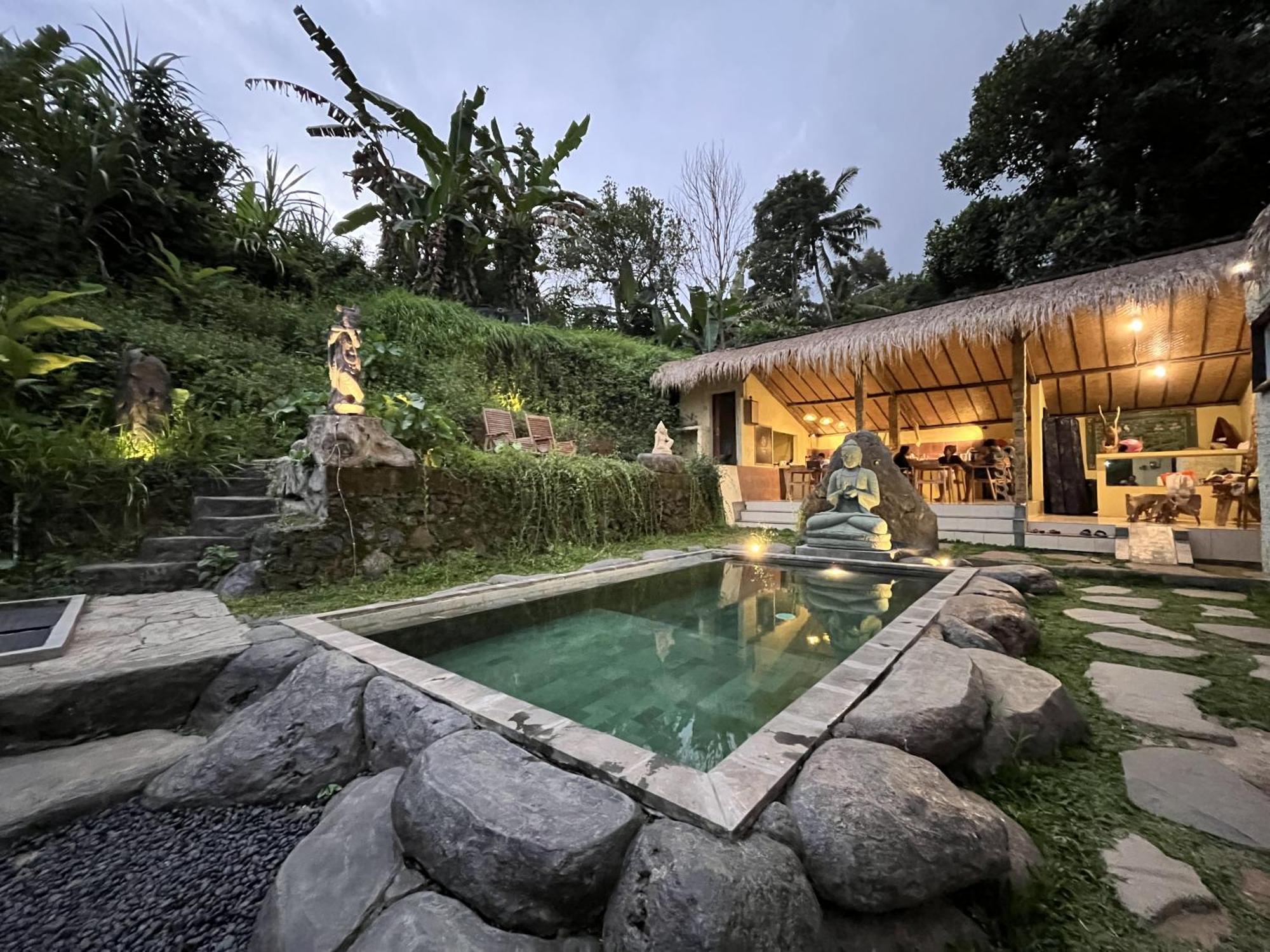 Bamboo Oasis Hotel Ubud  Exterior photo